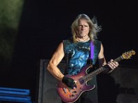 Leadgitarrist der Rockformation 'Deep Purple" Steve Morse : Burg Clam, Clam, Deep Purple, E-Gitarre, Elektrogitarre, Gitarre, Leadgitarrist, Legende, Morse, Prominente, Rockfestival, Rockformation, Rockgruppe, Steve, ausgesuchte